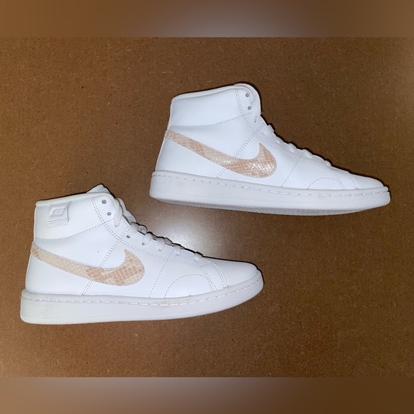 SOLD - Picture 5 of 6